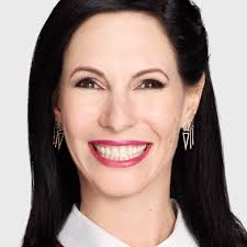 How tall is Jill Kargman?